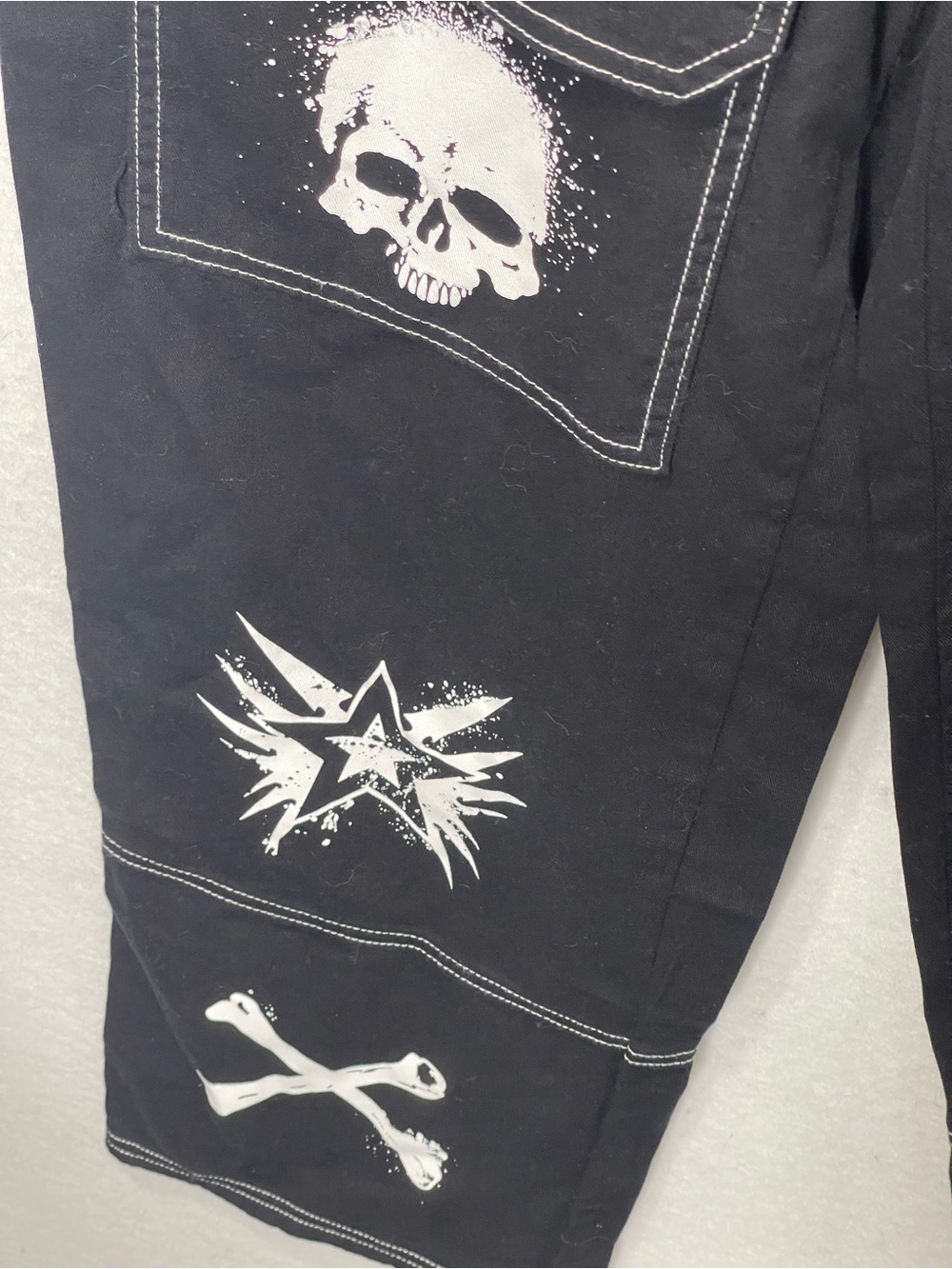 Hot Topic Black Punk Icons Wide Leg Cargo Pants Size 9 Emo Punk Goth Metal Skull - Picture 5 of 8